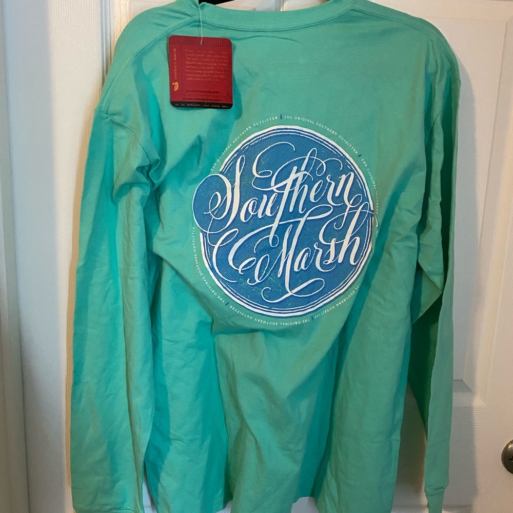 NWT Southern Marsh shirt. Unisex size Large